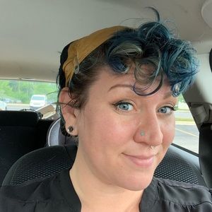 Meet your Posher, Anya